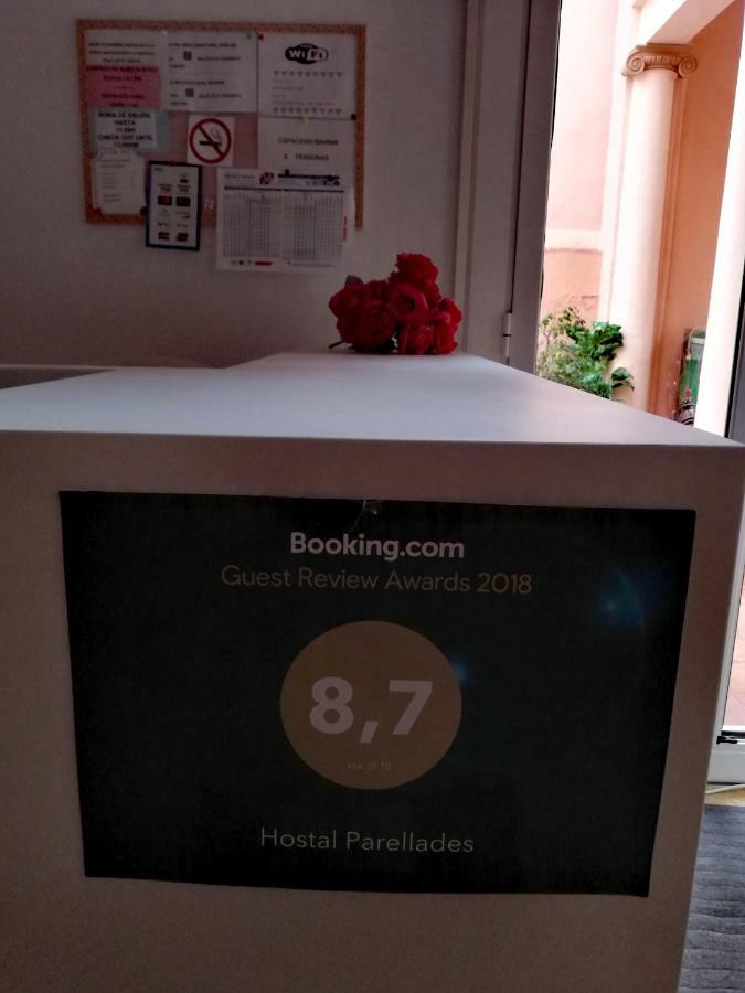 Hostal Parellades Sitges Exterior photo
